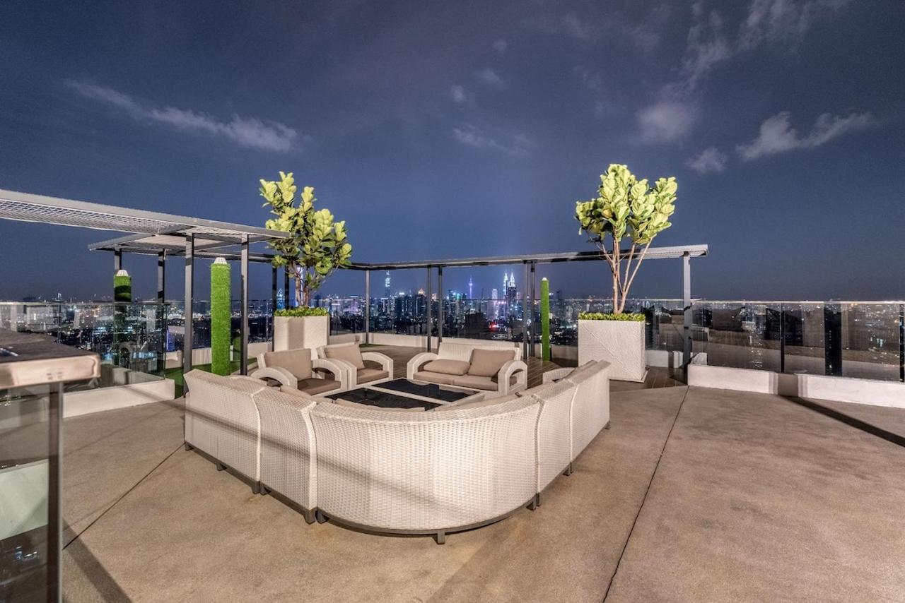 Skyline Garden 2 Bedrooms Homestay Near Klcc Kuala Lumpur Exterior photo